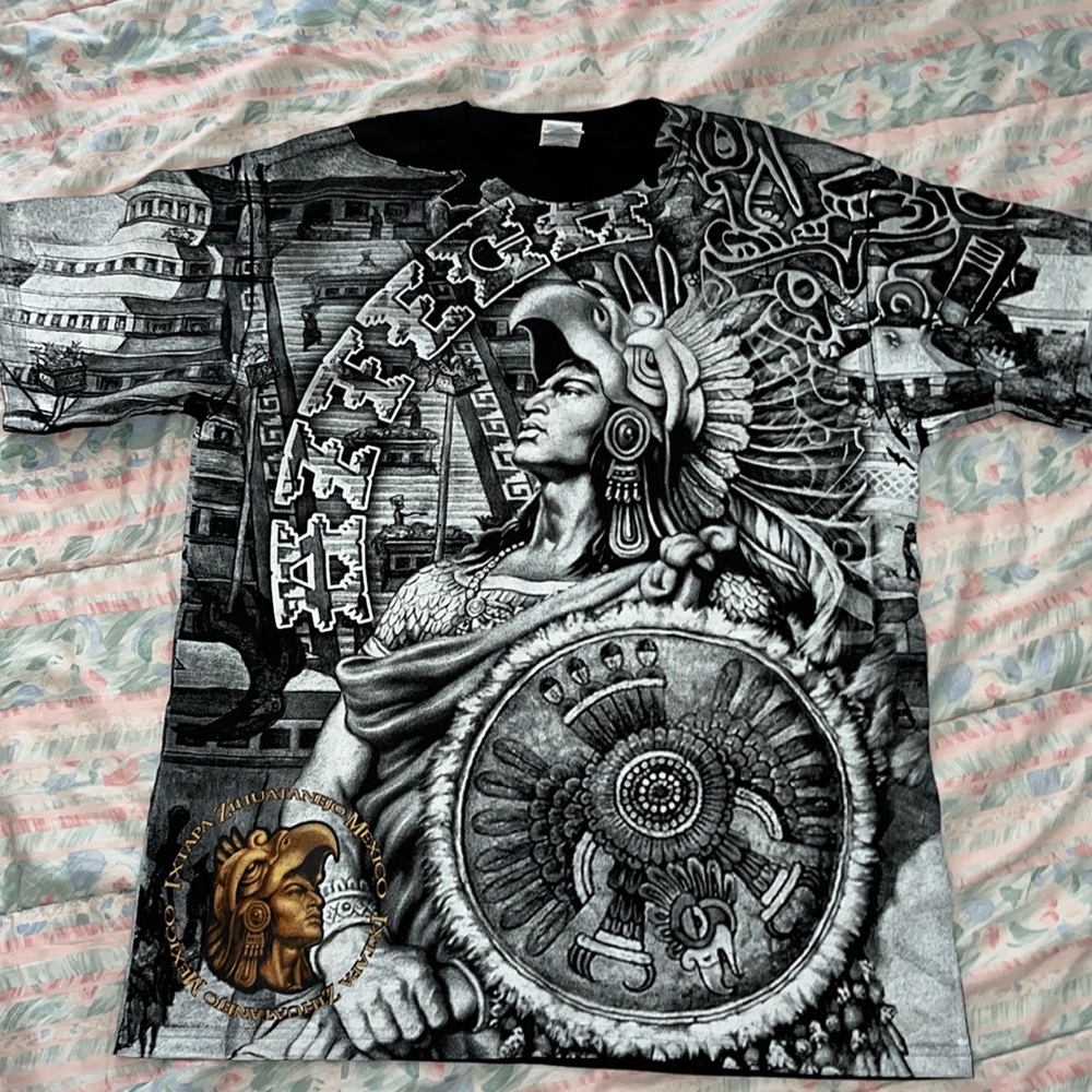 Graphic tee